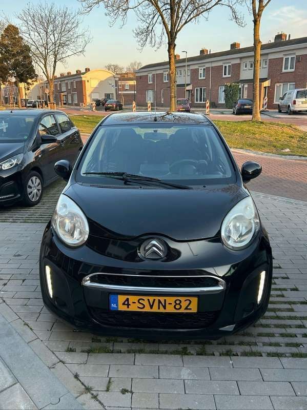 Zwart Gebruikt 2013 Citroën C1 Hatchback | € 3.750 (Eerlijke prijs) - Afbeelding 1/4