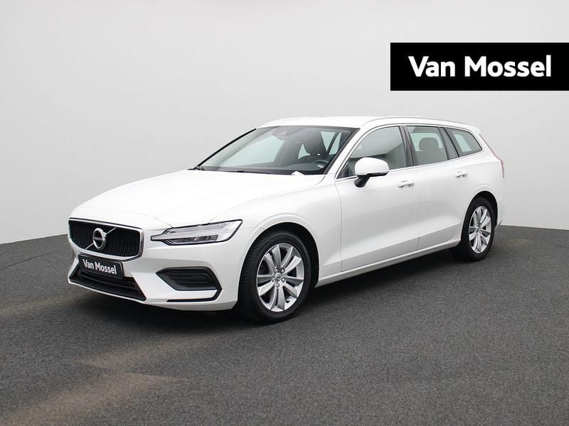 Wit Gebruikt 2020 Volvo V60 Momentum Stationwagen | € 27.900 (Goede deal) - Afbeelding 1/4