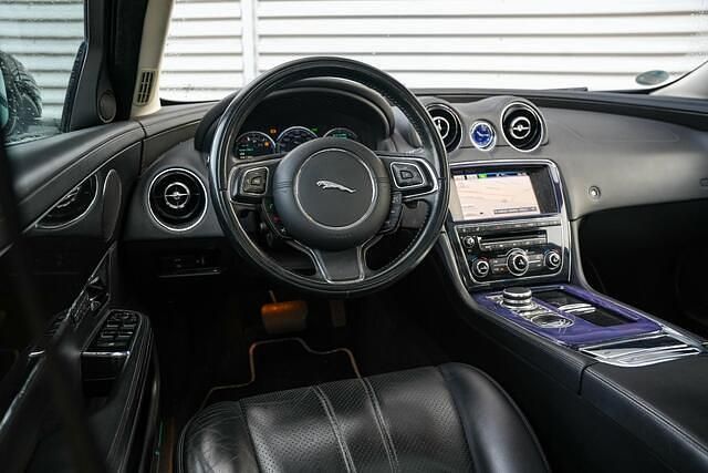 Occasion Jaguar XJ Portfolio 275 PK (202 kW) 2013 Zwart Sedan