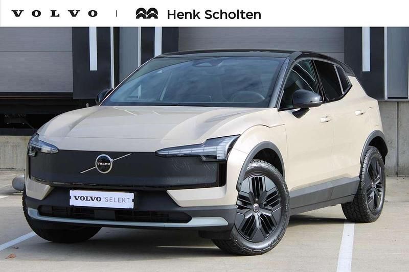 Bruin Nieuw 2025 Volvo EX30 CC Performance SUV | € 51.950 - Afbeelding 1/4