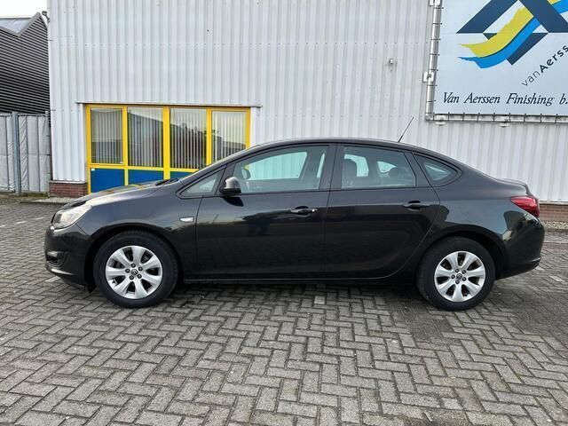 Occasion Opel Astra 116 PK (85 kW) 2014 Zwart Sedan