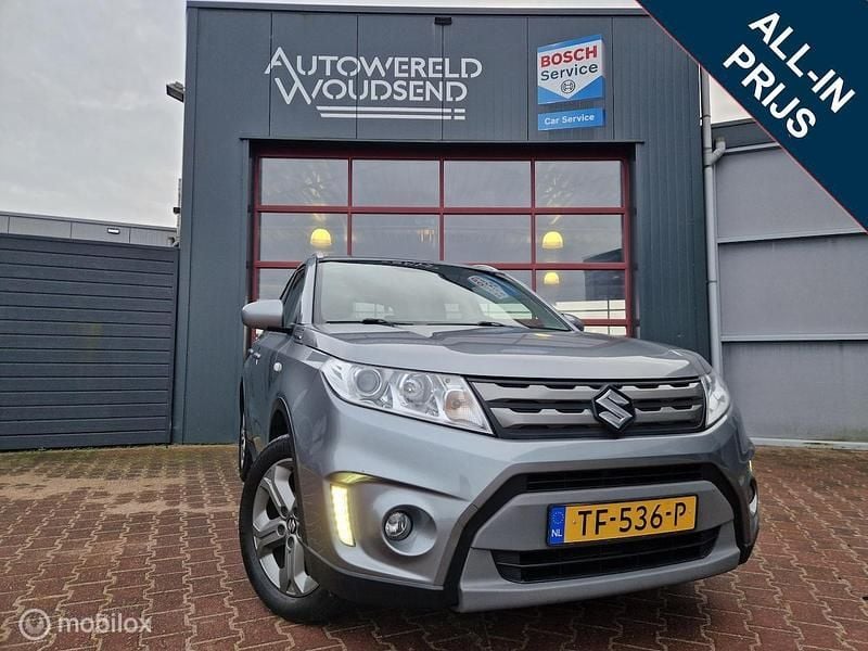 Grijs Occasion 2018 Suzuki Vitara SUV | € 17.995 (Duur) - Afbeelding 1/4