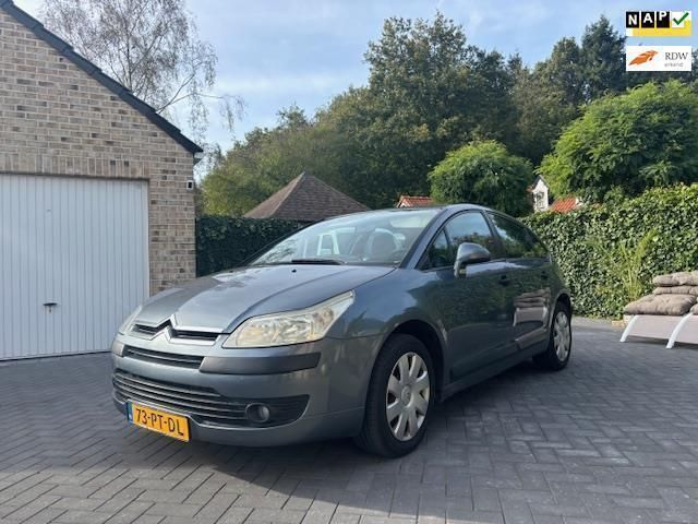 Grijs Gebruikt 2004 Citroën C4 Prestige Hatchback | € 2.950 (Duur) - Afbeelding 1/4
