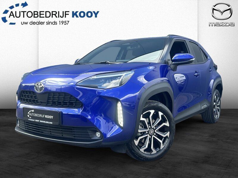 Blauw, metallic lak Gebruikt 2024 Toyota Yaris Cross Limited SUV | € 29.950 (Eerlijke prijs) - Afbeelding 1/4