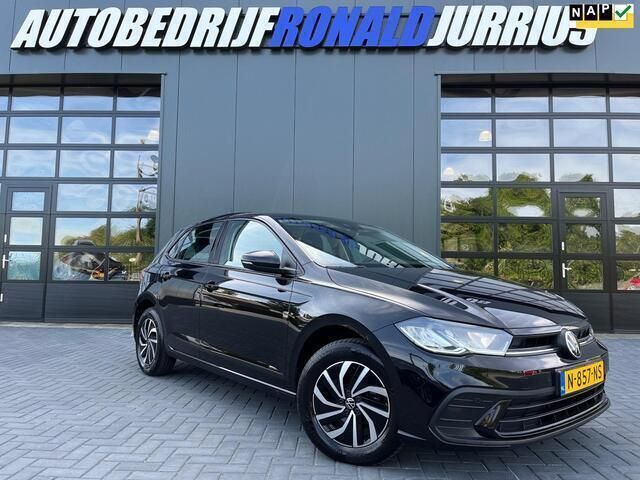 Zwart Gebruikt 2021 VW Polo Life Hatchback | € 16.900 (Eerlijke prijs) - Afbeelding 1/4
