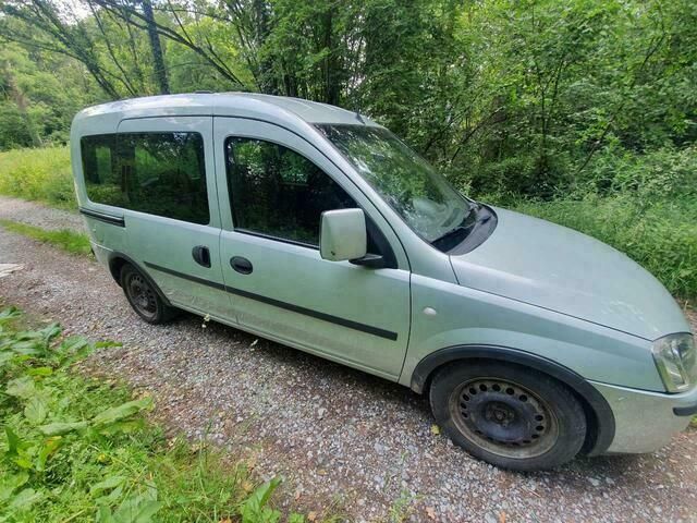 Occasion Opel Combo Essentia 75 PK (55 kW) 2009 Grijs MPV