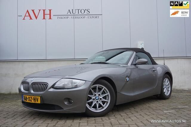 Grijs Gebruikt 2005 BMW Z4 Cabriolet | € 12.950 (Eerlijke prijs) - Afbeelding 1/4