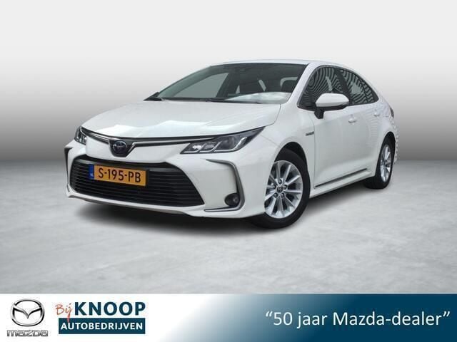 Wit Gebruikt 2022 Toyota Corolla Active Sedan | € 24.900 (Eerlijke prijs) - Afbeelding 1/4