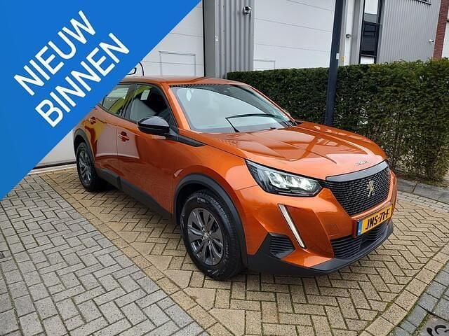 Oranje Gebruikt 2022 Peugeot 2008 Active SUV | € 15.250 (Super prijs) - Afbeelding 1/4