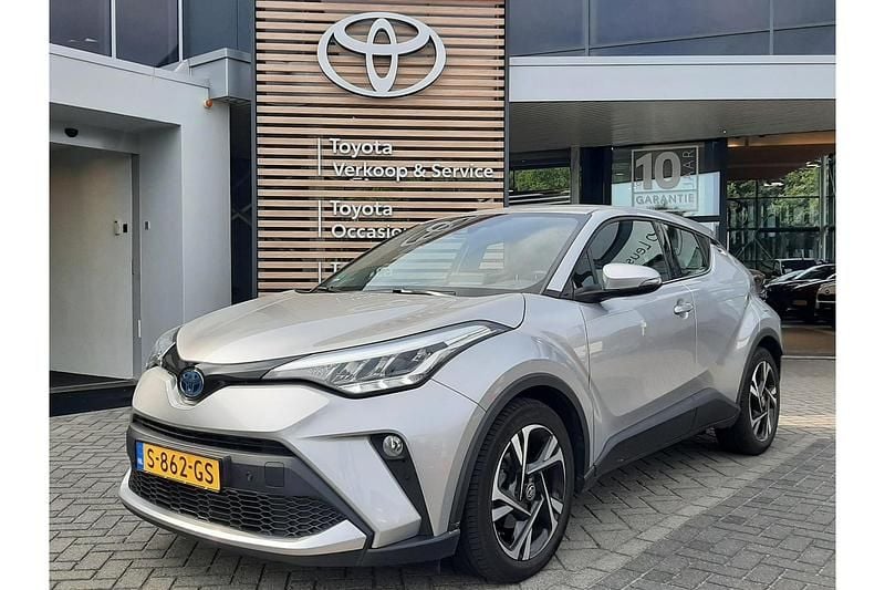 Grijs Gebruikt 2023 Toyota C-HR SUV | € 24.039 (Super prijs) - Afbeelding 1/1