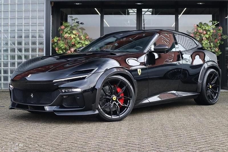 Zwart Gebruikt 2024 Ferrari Purosangue SUV | € 775.000 - Afbeelding 1/4