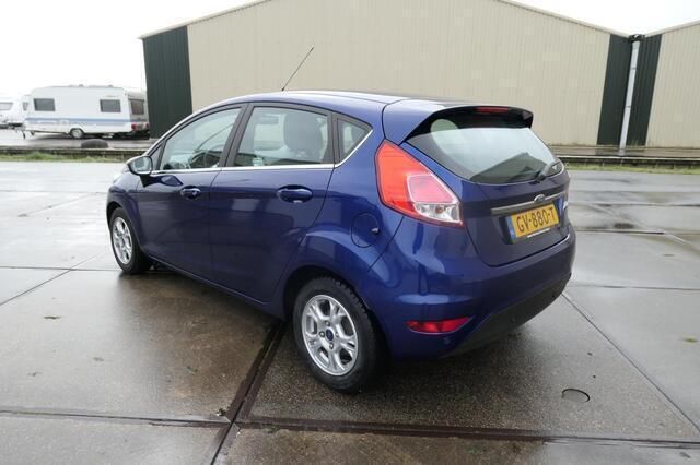 Occasion Ford Fiesta Titanium 95 PK (69 kW) 2015 Blauw, metallic lak Hatchback