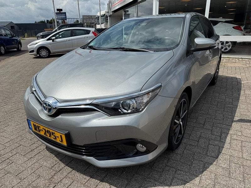 Grijs Gebruikt 2017 Toyota Auris Hatchback | € 13.895 (Eerlijke prijs) - Afbeelding 1/4