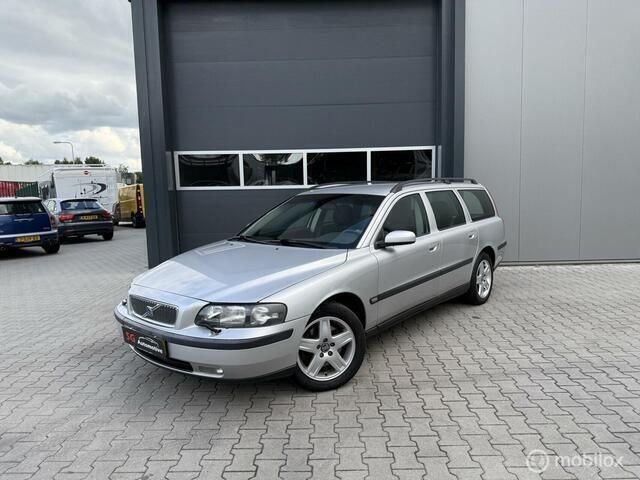 Grijs Gebruikt 2003 Volvo V70 Stationwagen | € 3.450 (Eerlijke prijs) - Afbeelding 1/4