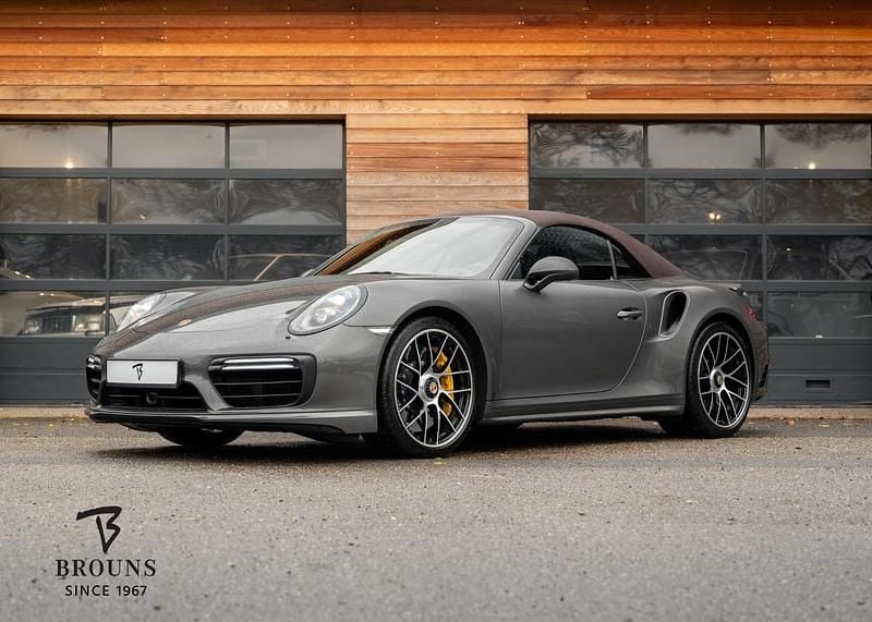 Grijs Gebruikt 2018 Porsche 911 Turbo S Cabriolet Cabriolet | € 164.991 - Afbeelding 1/4