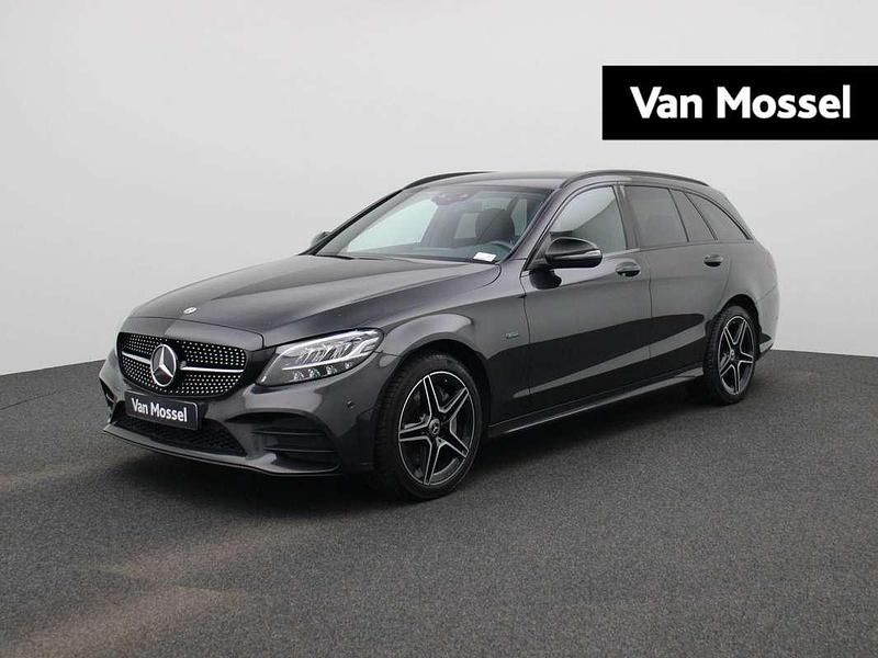 Grijs, metallic lak Gebruikt 2021 Mercedes C300e AMG line Stationwagen | € 29.900 (Goede deal) - Afbeelding 1/4