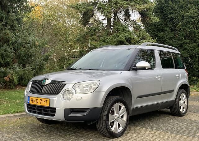 Grijs Gebruikt 2011 Skoda Yeti Ambition SUV | € 3.750 (Goede deal) - Afbeelding 1/4