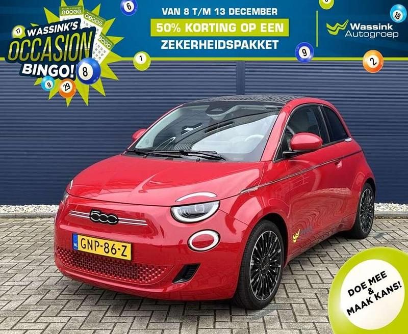 Rood Gebruikt 2024 Fiat 500C La Prima Cabriolet | € 28.799 (Duur) - Afbeelding 1/3