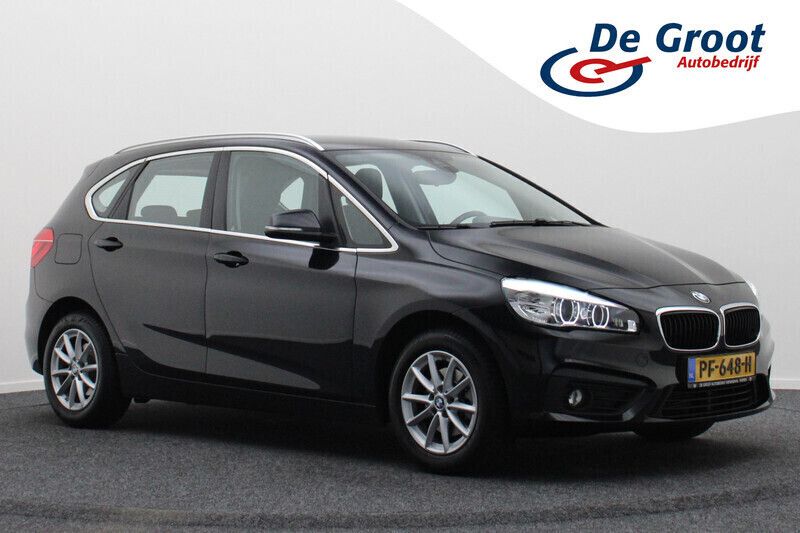 Zwart Gebruikt 2017 BMW 218 Executive Stationwagen | € 16.950 (Goede deal) - Afbeelding 1/4