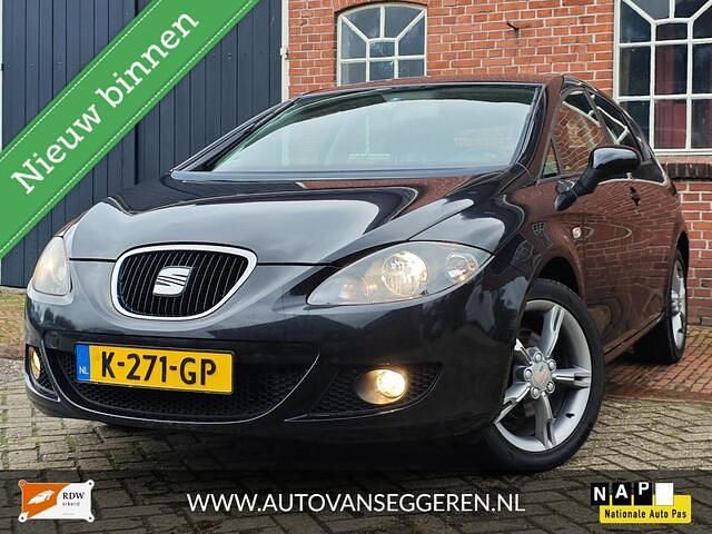 Zwart Occasion 2009 Seat Leon Hatchback | € 2.500 (Eerlijke prijs) - Afbeelding 1/4