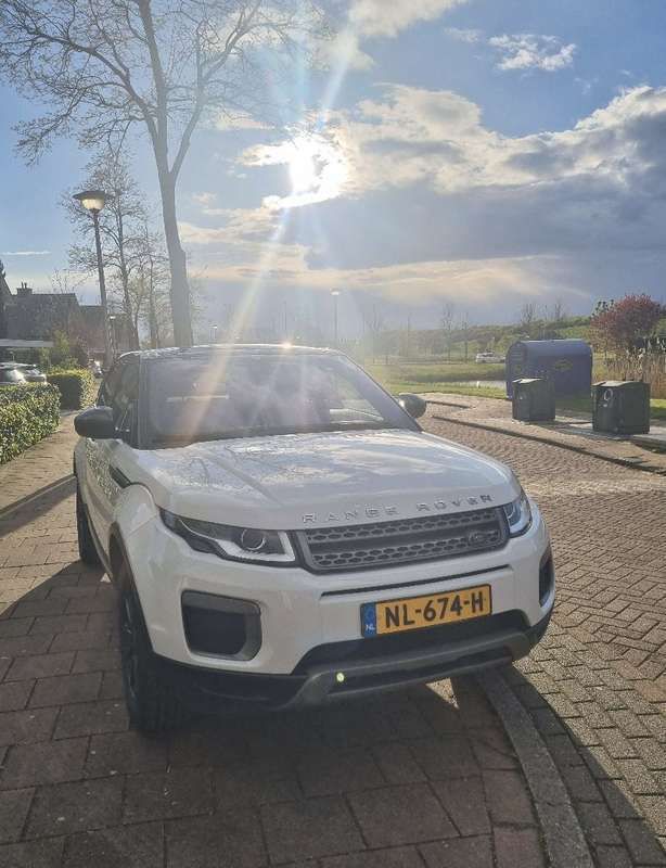 Wit Gebruikt 2017 Land Rover Range Rover evoque Pure Stationwagen | € 5.500 - Afbeelding 1/4