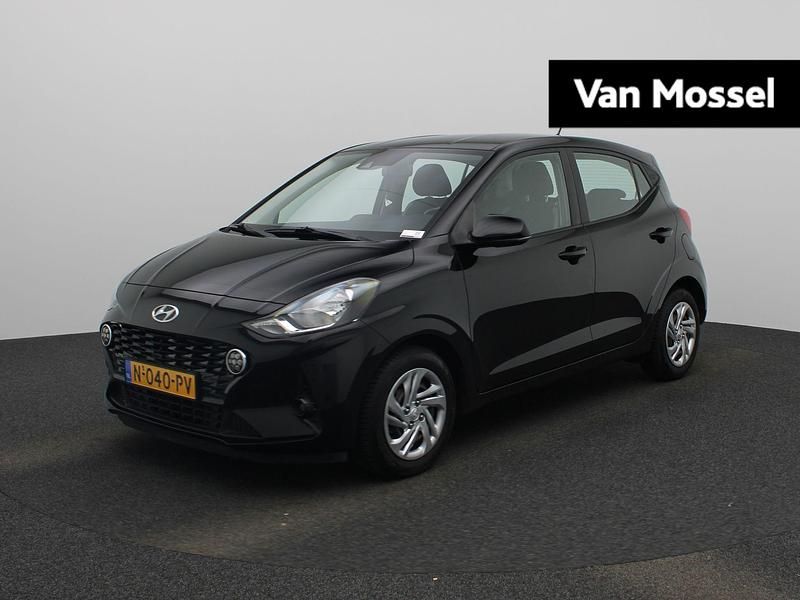 Zwart Gebruikt 2021 Hyundai i10 Comfort Hatchback | € 11.400 (Eerlijke prijs) - Afbeelding 1/4