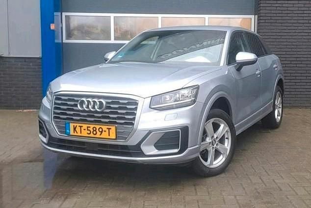 Grijs (metallic) Gebruikt 2017 Audi Q2 Sport SUV | € 16.950 (Eerlijke prijs) - Afbeelding 1/4