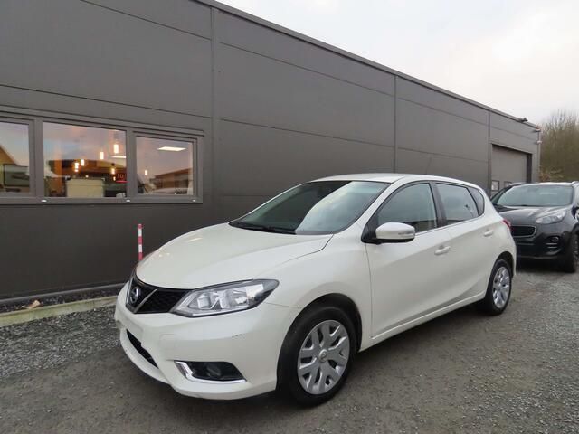 Wit Gebruikt 2018 Nissan Pulsar Acenta Sedan | € 6.250 (Goede deal) - Afbeelding 1/4