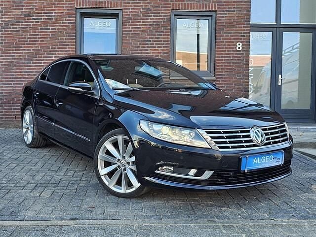 Zwart (metallic) Gebruikt 2014 VW CC Sedan | € 16.500 (Duur) - Afbeelding 1/4