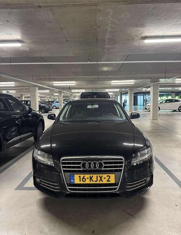 Zwart Gebruikt 2010 Audi A4 Stationwagen | € 3.750 (Duur) - Afbeelding 1/4