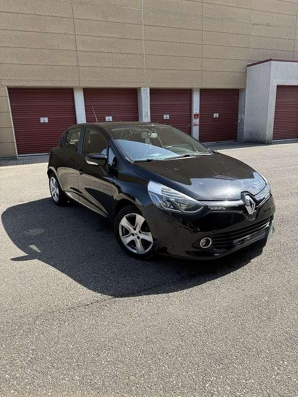 Gebruikt 2013 Renault Clio IV Sedan | € 3.950 (Eerlijke prijs) - Afbeelding 1/4