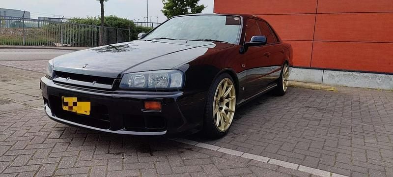 Zwart Gebruikt 2000 Nissan Skyline Sedan | € 15.950 - Afbeelding 1/4