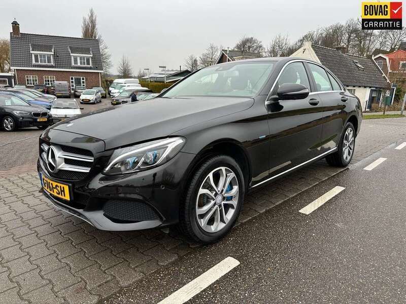 Zwart Gebruikt 2017 Mercedes C350e Edition Sedan | € 22.950 (Eerlijke prijs) - Afbeelding 1/4