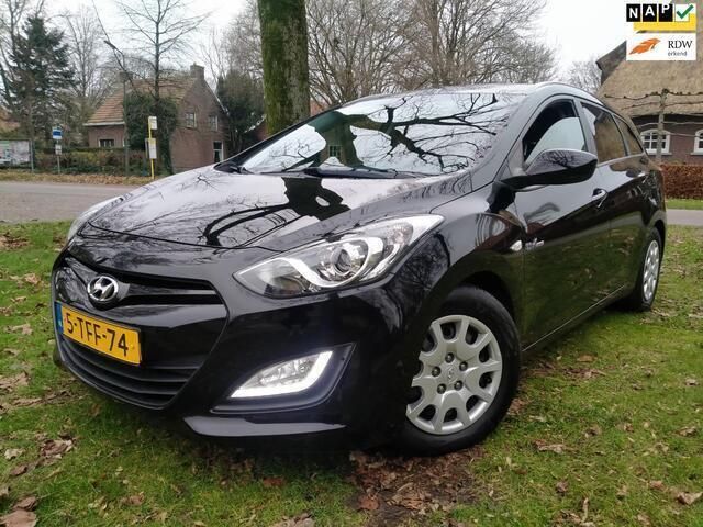 Zwart Gebruikt 2014 Hyundai i30 Stationwagen | € 7.999 (Eerlijke prijs) - Afbeelding 1/4