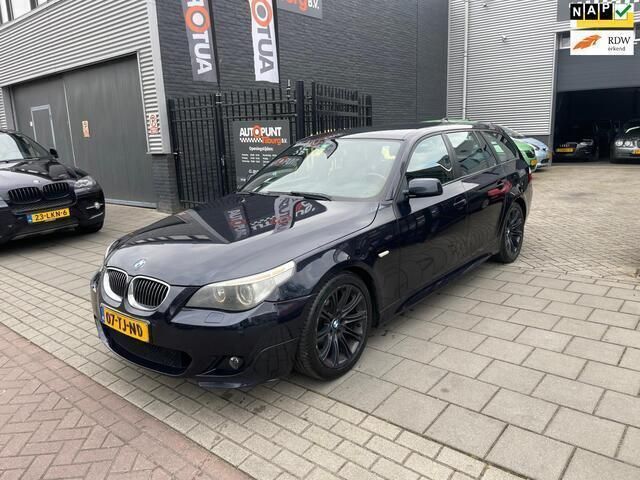 Zwart Gebruikt 2006 BMW 525 M Sport Stationwagen | € 3.499 (Eerlijke prijs) - Afbeelding 1/4
