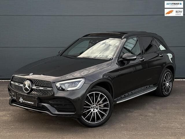 Grijs Gebruikt 2020 Mercedes GLC300 Premium Plus SUV | € 42.950 (Eerlijke prijs) - Afbeelding 1/4