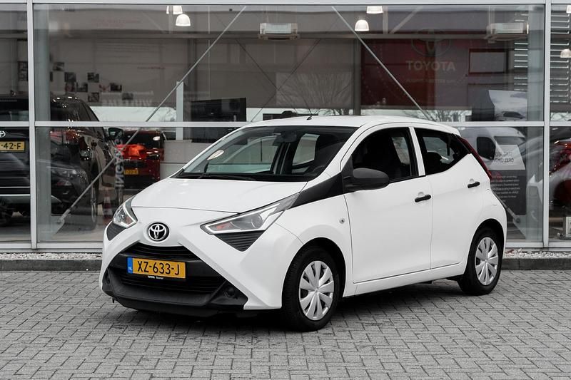 Wit Occasion 2019 Toyota Aygo Hatchback | € 9.049 (Goede deal) - Afbeelding 1/1