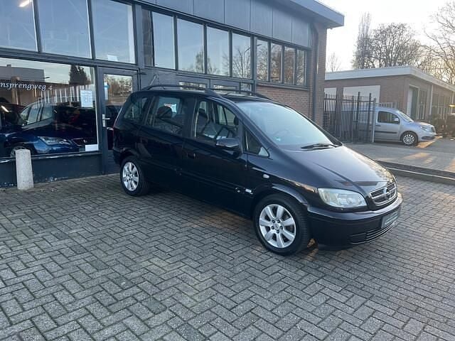 Occasion Opel Zafira 101 PK (74 kW) 2005 Zwart MPV