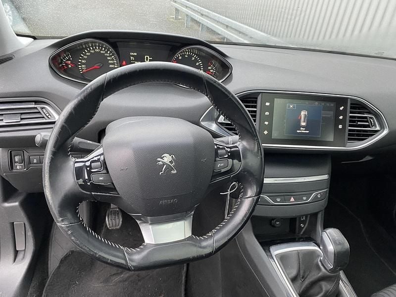 Occasion Peugeot 308 Active 112 PK (82 kW) 2017 Grijs Stationwagen