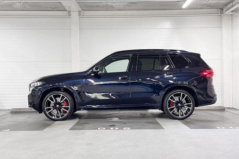 Occasion BMW X5 Comfort Edition 489 PK (359 kW) 2025 M carbonschwarz metallic (416) (zwart metallic) SUV