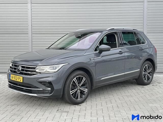 Grijs Gebruikt 2021 VW Tiguan Elegance SUV | € 28.840 (Super prijs) - Afbeelding 1/4