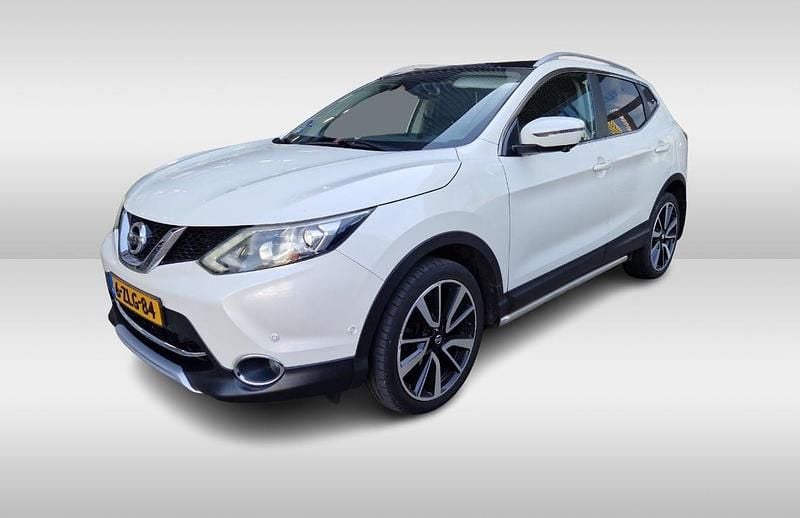 Wit Gebruikt 2015 Nissan Qashqai Tekna SUV | € 12.999 (Eerlijke prijs) - Afbeelding 1/4