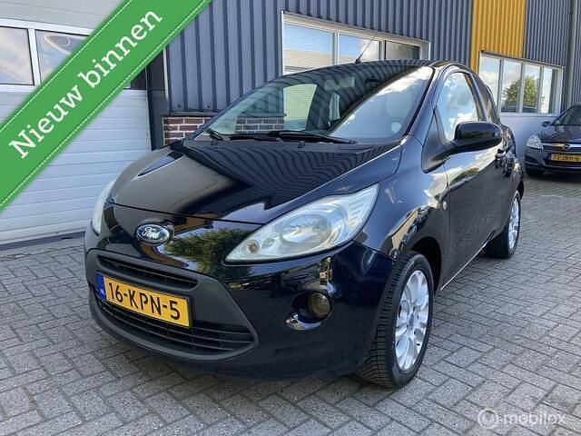Zwart Gebruikt 2010 Ford Ka Titanium Hatchback | € 3.995 (Eerlijke prijs) - Afbeelding 1/4