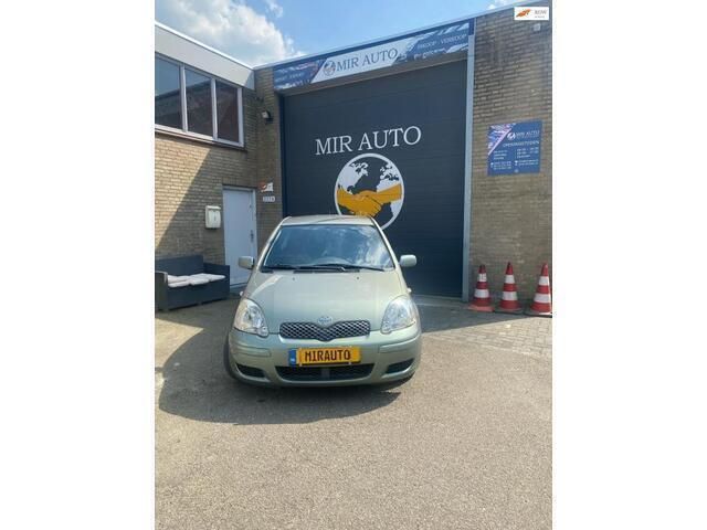 Groen Gebruikt 2003 Toyota Yaris Sol Hatchback | € 1.799 (Eerlijke prijs) - Afbeelding 1/4