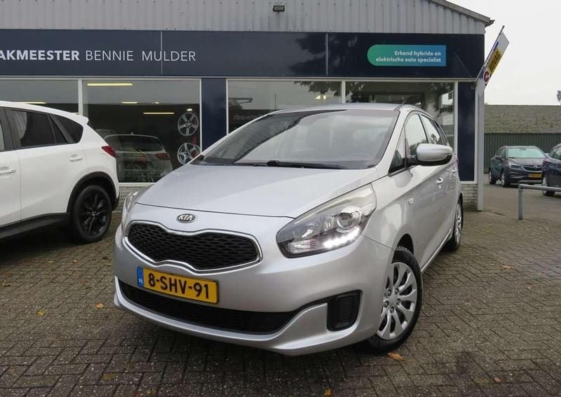 Grijs Gebruikt 2014 Kia Carens MPV | € 6.995 (Goede deal) - Afbeelding 1/4