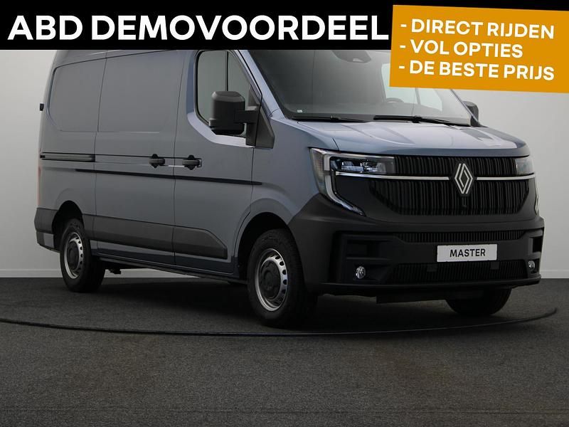 Blauw Gebruikt 2024 Renault Master Van | € 32.340 (Goede deal) - Afbeelding 1/3