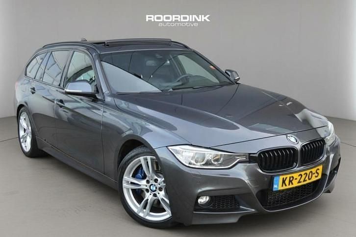 Grijs Occasion 2012 BMW 328 M Sport Stationwagen | € 13.999 (Eerlijke prijs) - Afbeelding 1/3