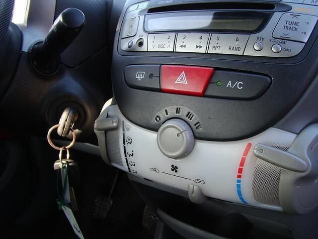 Occasion Citroën C1 68 PK (50 kW) 2008 Rood Hatchback