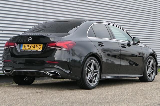 Occasion Mercedes A180 Business 136 PK (100 kW) 2020 Zwart Sedan