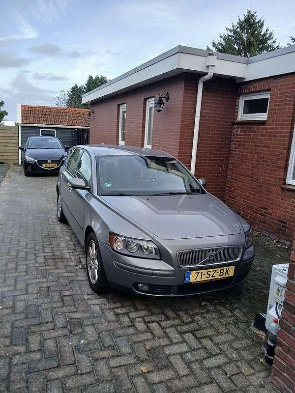 Grijs Occasion 2006 Volvo V50 Stationwagen | € 3.200 (Iets duurder) - Afbeelding 1/4